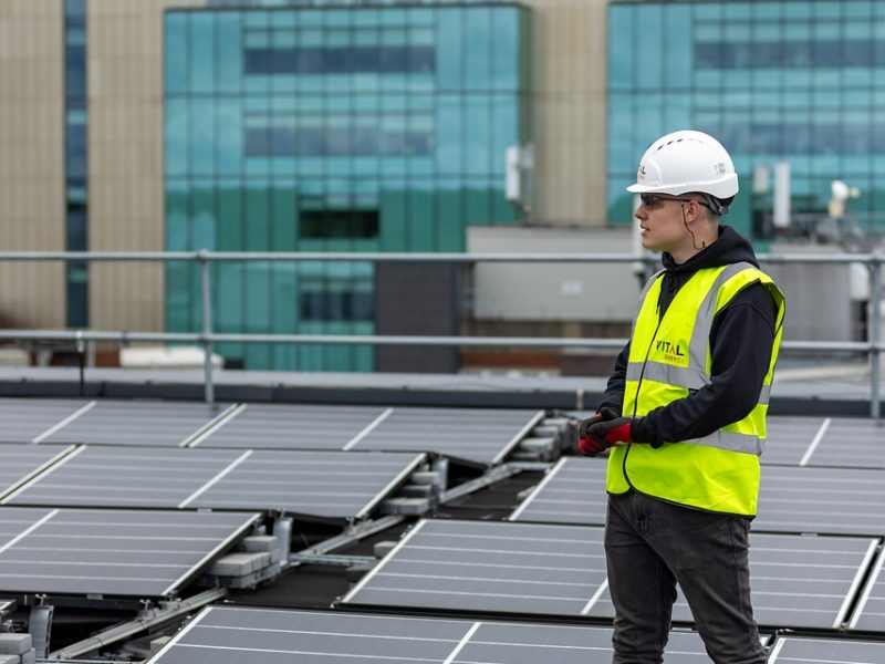 E-Check und Sicherheitsprüfungen für PV-Anlagen